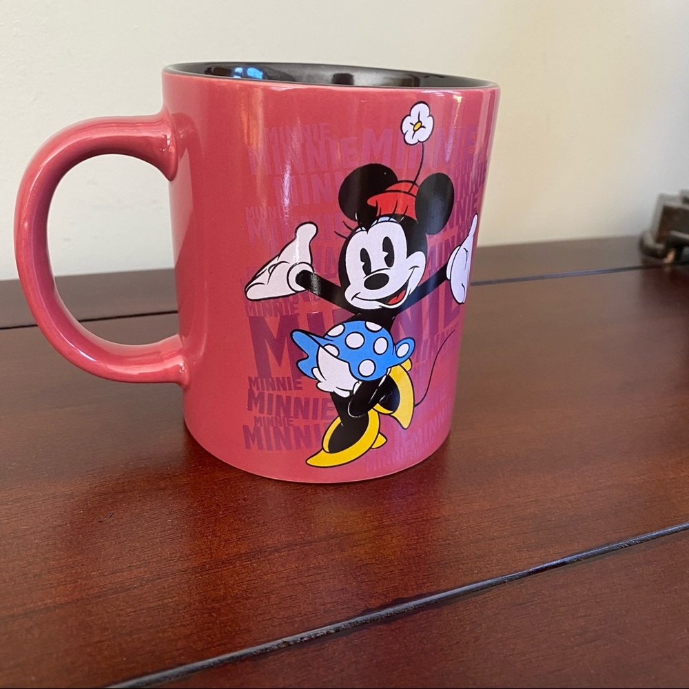Minnie Mouse Walt Disney Mug - Picture 2 of 4